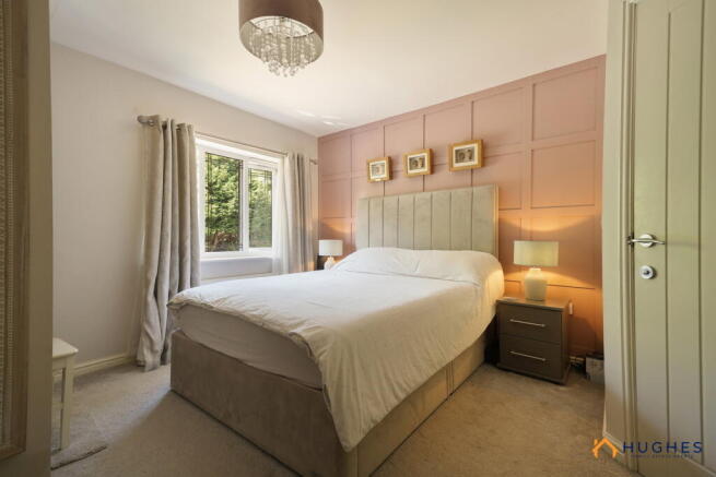4 bed Detached for sale Image 12