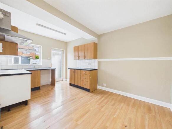 3 bed End of Terrace for sale Image 4