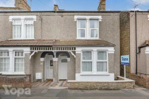 Warwick Road, Welling, DA16