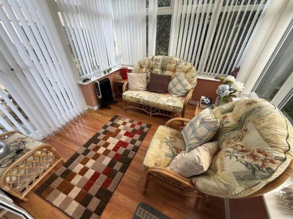 2 bed Semi-Detached Bungalow for sale Image 10
