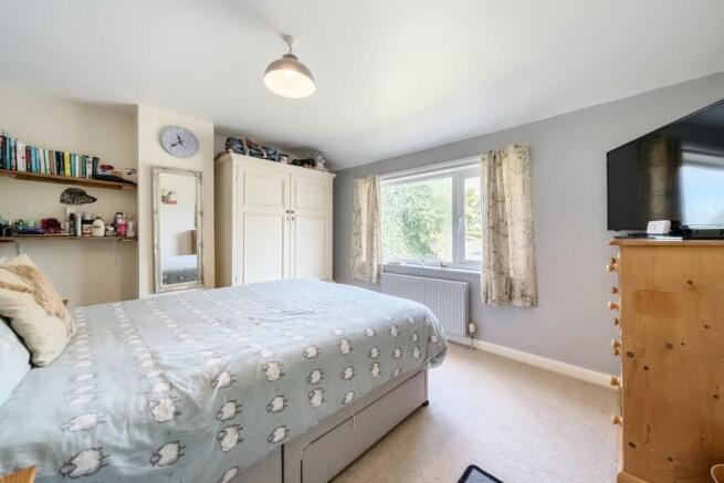 MASTER BEDROOM.jpg