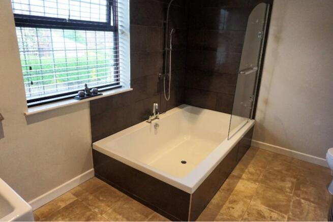 Master En-suite