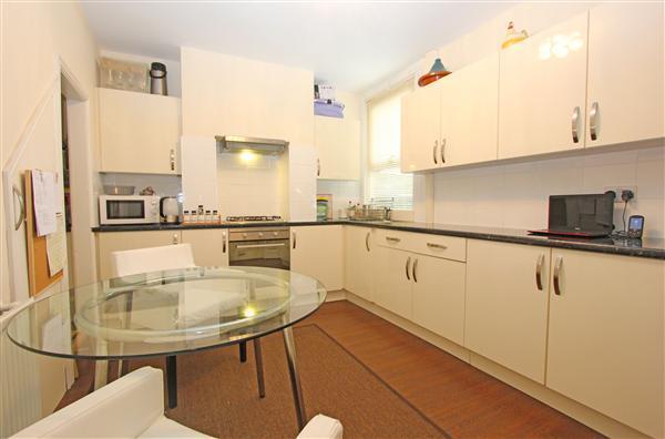 Kitchen /