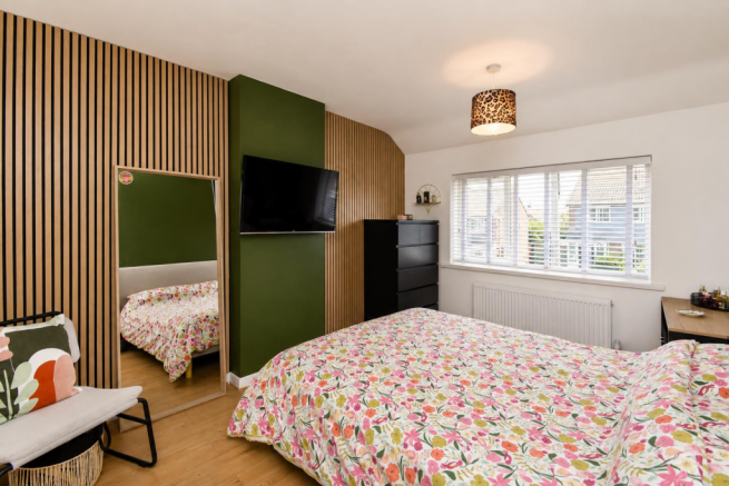 3 bed Semi-Detached for sale Image 8