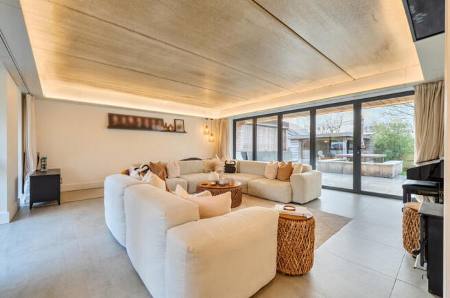 1418219-19-699898...