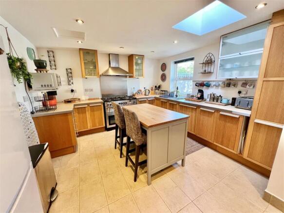 Kitchen 1
