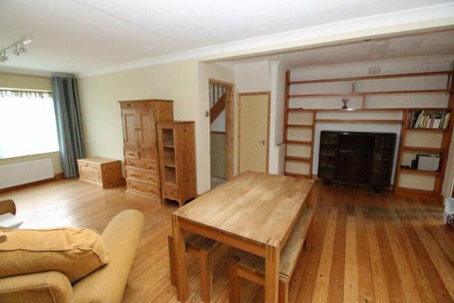 Lounge/Dining Room