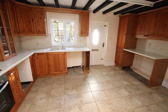 Kitchen photo 1
