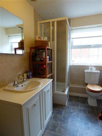 BATHROOM VIEW 2
