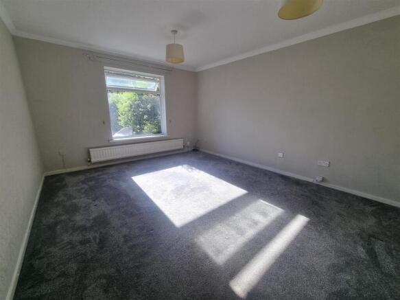 LOUNGE.jpg