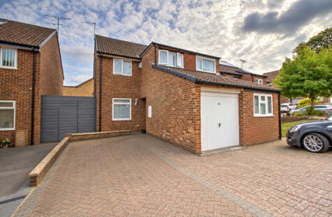Windsor Close, Crawley, RH11