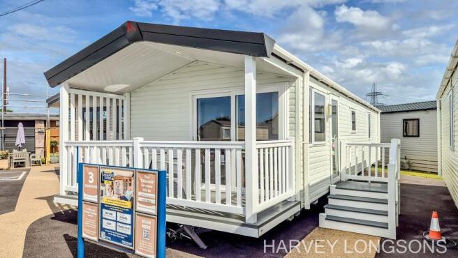 Atlas Lookout exterior with wraparound style decki