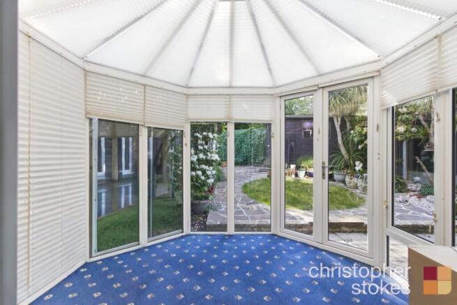 Cavell Road, Cheshunt, Hertfordshire, EN7 6JH photo 4