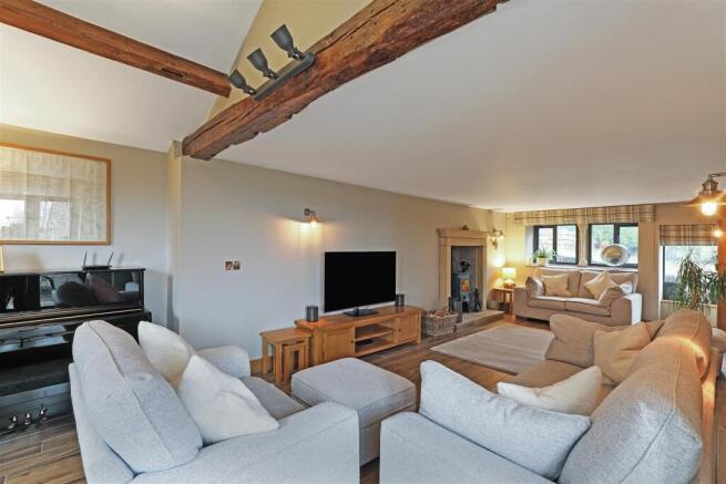 3 bed Detached for sale Image 10
