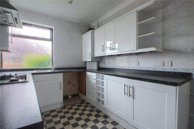 3 bed Semi-Detached for sale Image 6