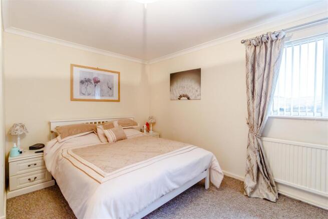 8415131-interior11.jpg