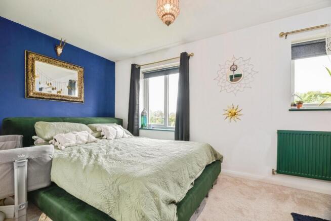 3 bed Semi-Detached for sale Image 12