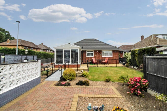 2 bed Bungalow for sale Image 9