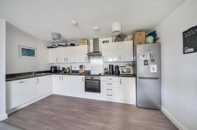 1414754-6-698c8b4...