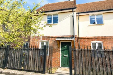Old Drum Mews, Petersfield, Hampshire, GU32