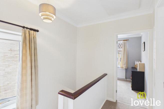 3 bed Semi-Detached for sale Image 12