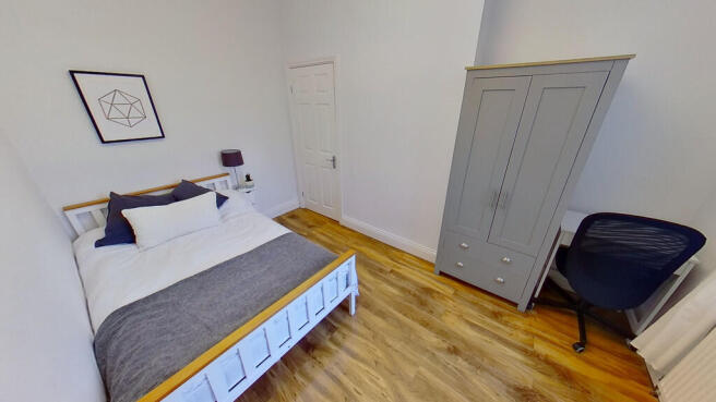 4 bed Terraced to rent Image 4