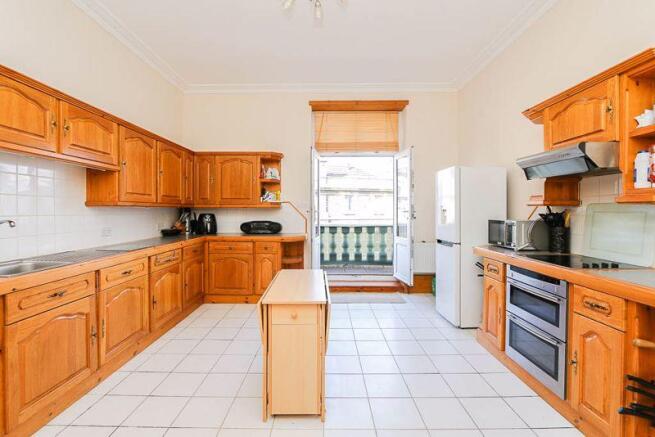 Kitchen/Dining...