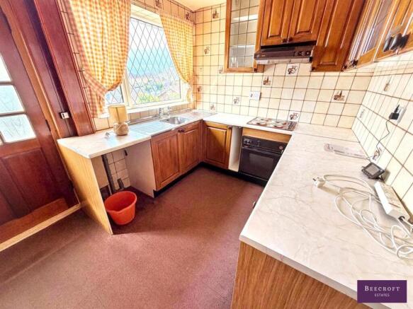 3 bed Semi-Detached Bungalow for sale Image 11