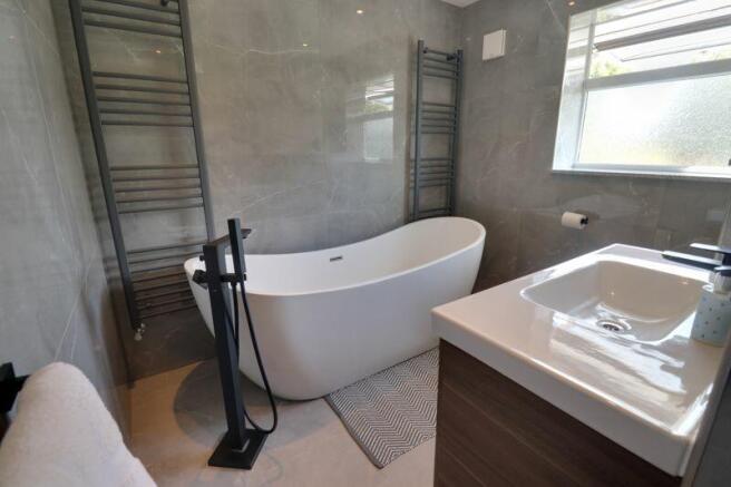 Contemporary Bathroom