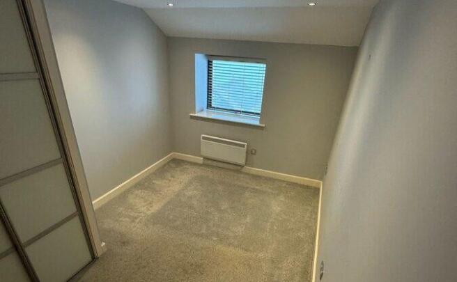 3 bed Apartment for sale Image 9