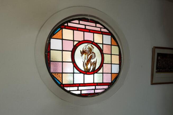Feature window