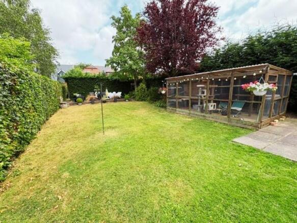 3 bed Detached Bungalow for sale Image 4