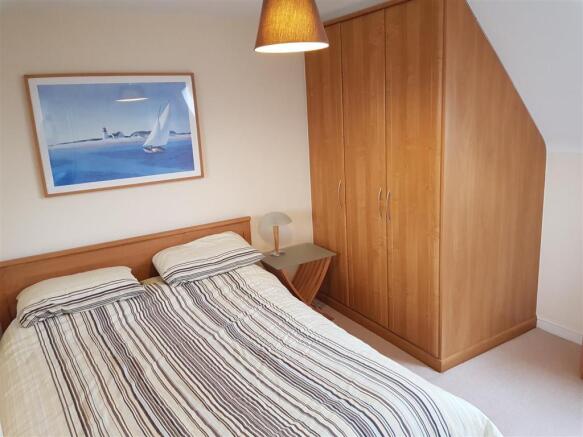 guylers hill bedroom 2.1.jpg