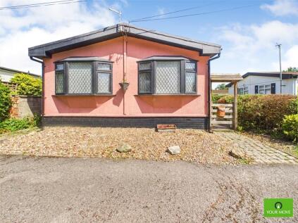 North End, Cummings Hall Lane, Noak Hill, Romford, RM3