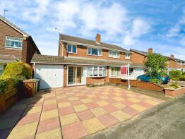 25, Hillside Crescent, Pelsall WS3 4JL