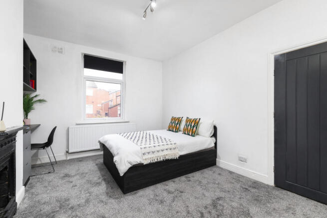 2 bed House to rent Image 7