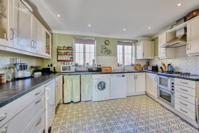 8-6 Bridge View Ound