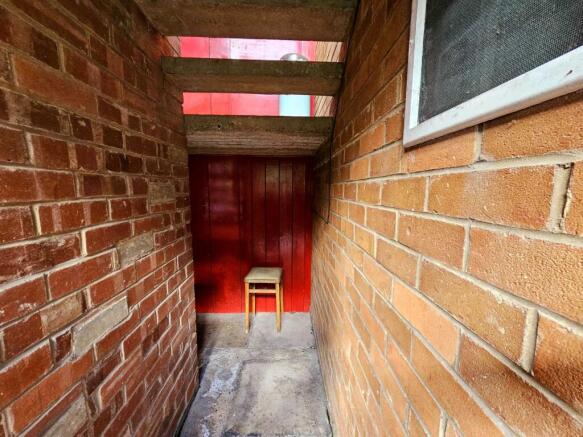 2 bed Flat for sale Image 10