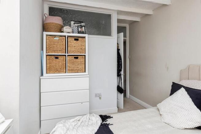 2 bed Terraced for sale Image 10