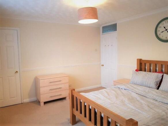 en suite 2.jpg