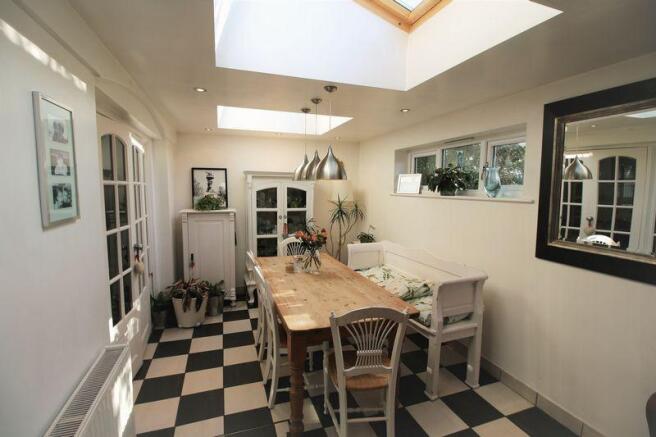 Dining Area 2