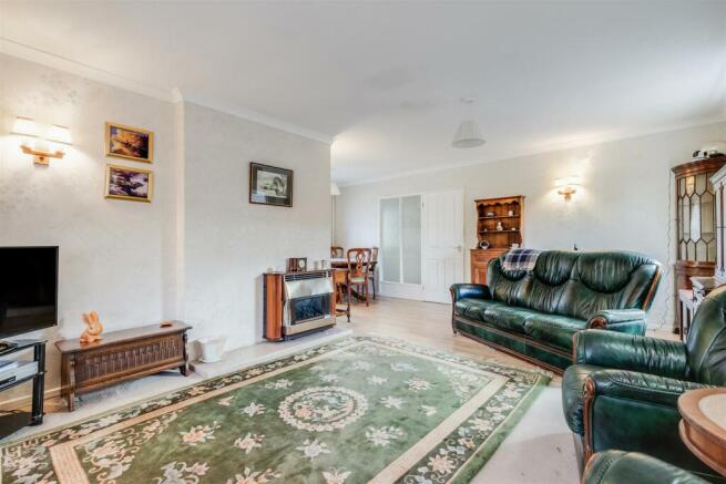 Living Area 3.jpg