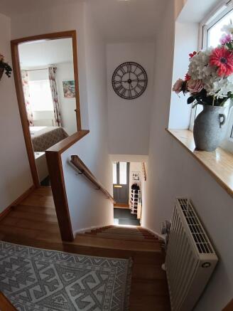 2 bed Semi-Detached for sale Image 11