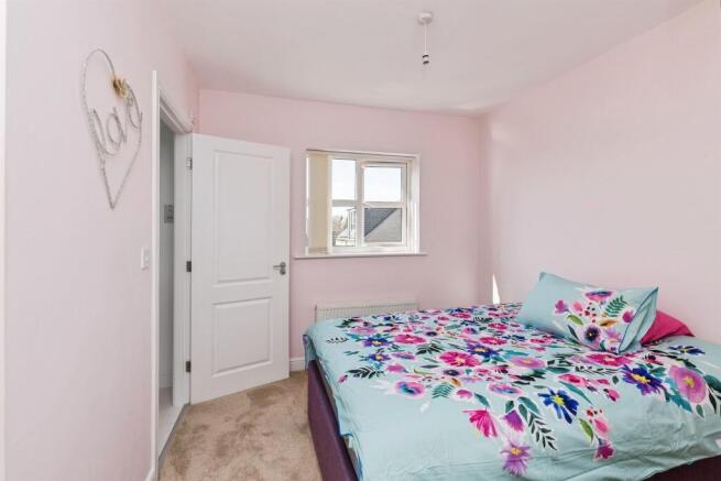 4 bed End of Terrace for sale Image 9