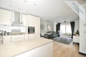Flat 1, 50 Victoria Place, Queens Road, East Grinstead RH19 1AN