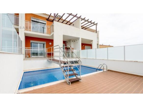 Villa with Private Pool and Garage in Paderne