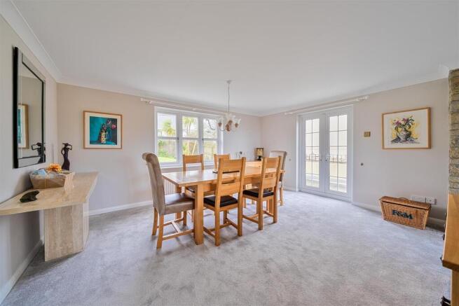 Sitting/Dining Room