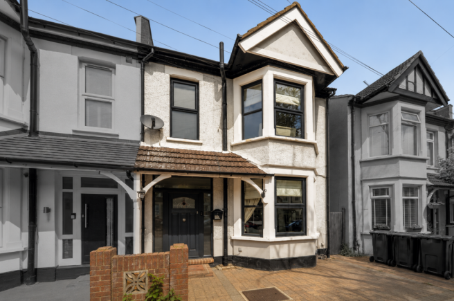 3-bed semi-detached on St. Marys Road, Southend On Sea, Essex, £350,000