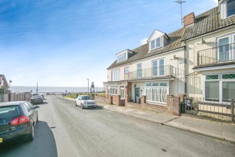 Beach Road, Harwich