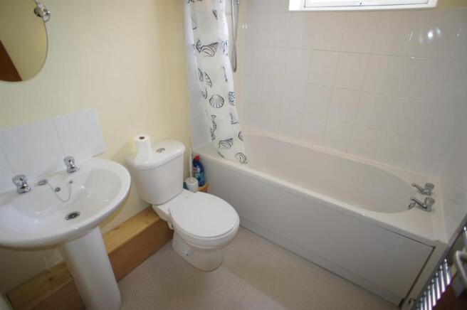 Bathroom.JPG
